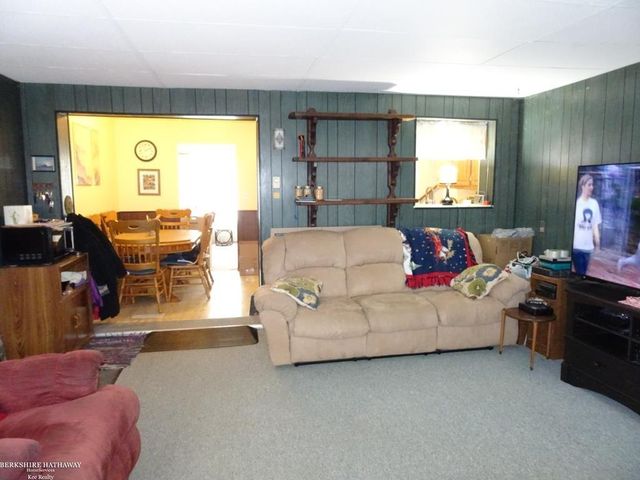 28263 Newport Drive, Warren, MI 48088