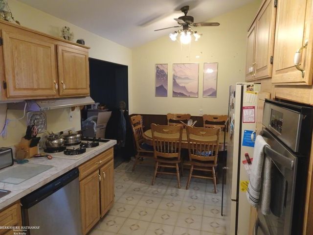 28263 Newport Drive, Warren, MI 48088