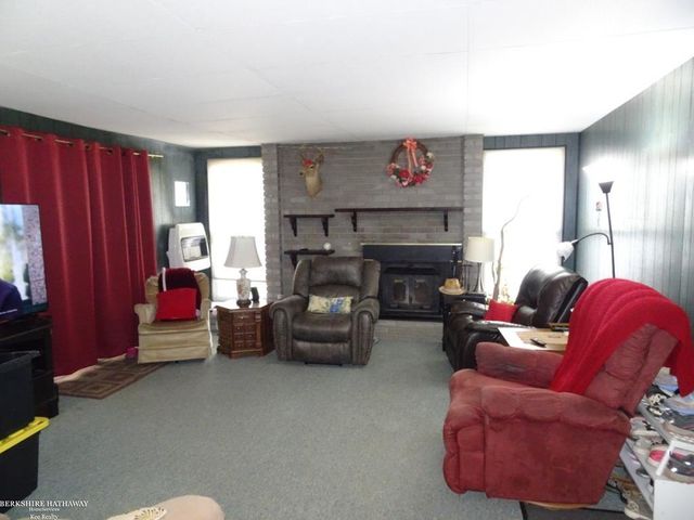 28263 Newport Drive, Warren, MI 48088