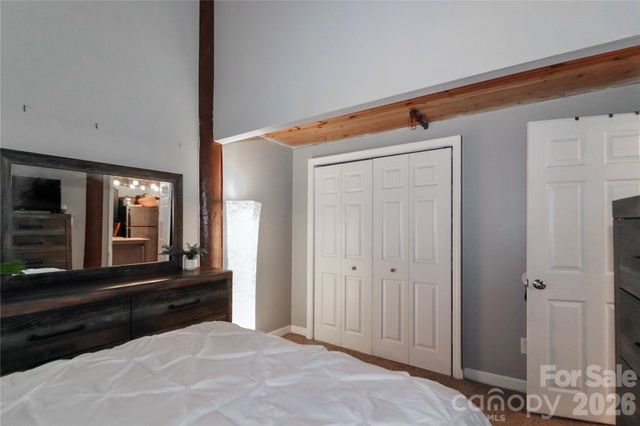 201 S Hoskins Road 315, Charlotte, NC 28208