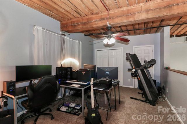 201 S Hoskins Road 315, Charlotte, NC 28208