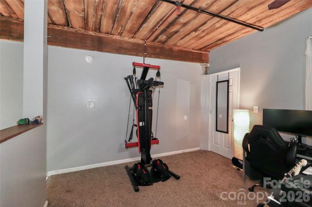 201 S Hoskins Road 315, Charlotte, NC 28208