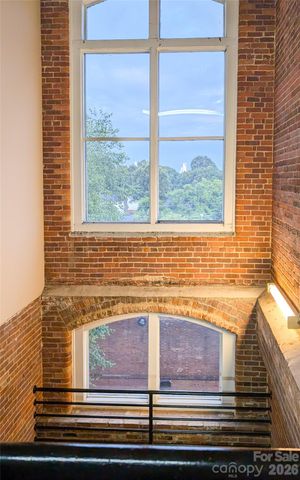 201 S Hoskins Road 315, Charlotte, NC 28208