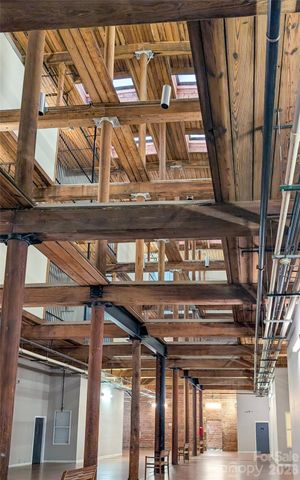 201 S Hoskins Road 315, Charlotte, NC 28208