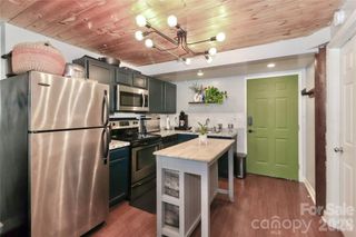 201 S Hoskins Road 315, Charlotte, NC 28208