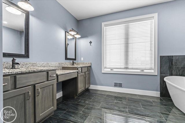 3108 Regatta Lane, St Clair, MI 48079