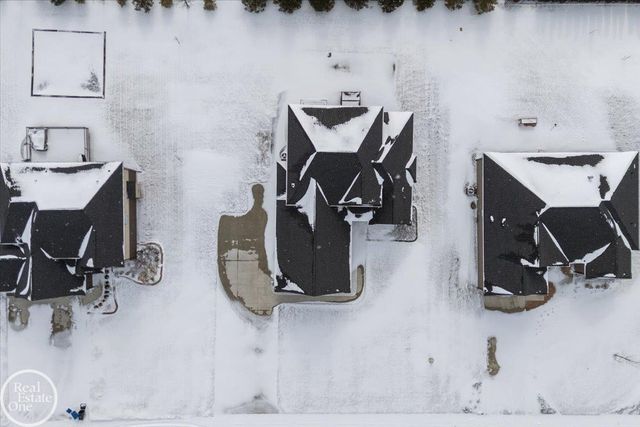 3108 Regatta Lane, St Clair, MI 48079