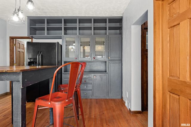 604 S PLEASANT HILL Road, East Peoria, IL 61611