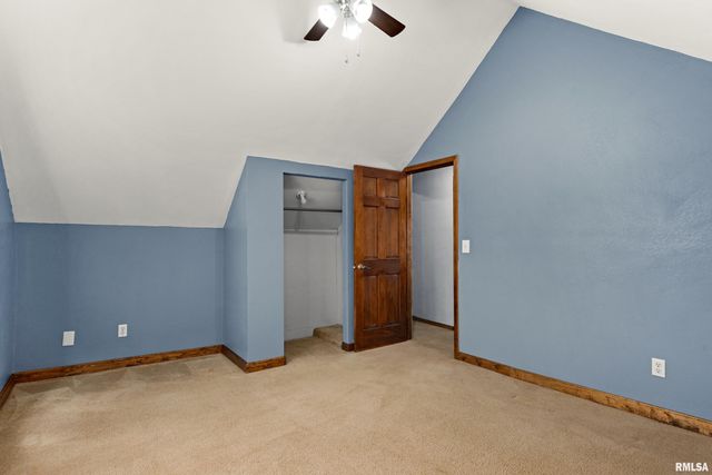 604 S PLEASANT HILL Road, East Peoria, IL 61611