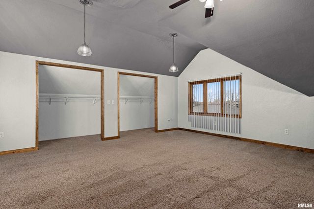 604 S PLEASANT HILL Road, East Peoria, IL 61611