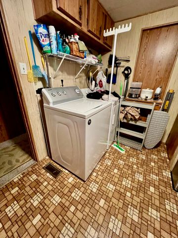 180 S Main Street, Red Bluff, CA 96080