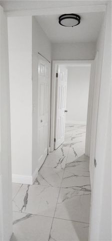 900 SW 11th Street 3, Hallandale Beach, FL 33009