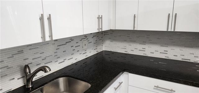 900 SW 11th Street 3, Hallandale Beach, FL 33009