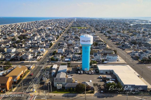 121 Camden Avenue, Lavallette, NJ 08735
