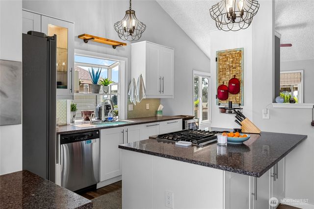 11621 19th Avenue SW, Burien, WA 98146