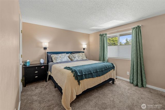 11621 19th Avenue SW, Burien, WA 98146