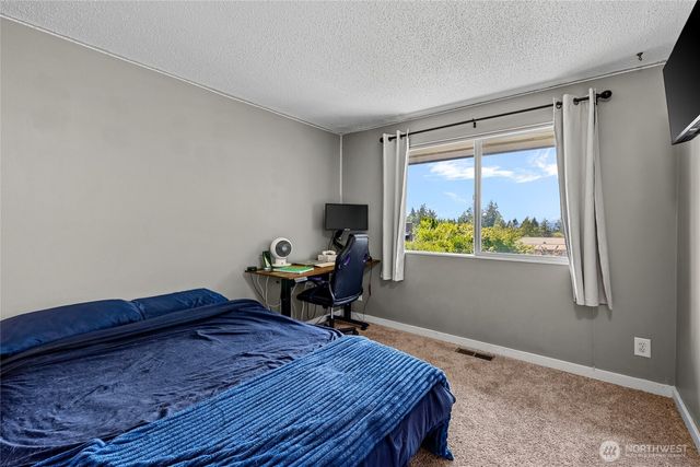 11621 19th Avenue SW, Burien, WA 98146