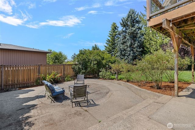 11621 19th Avenue SW, Burien, WA 98146
