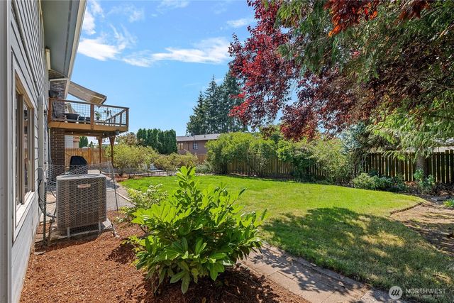 11621 19th Avenue SW, Burien, WA 98146