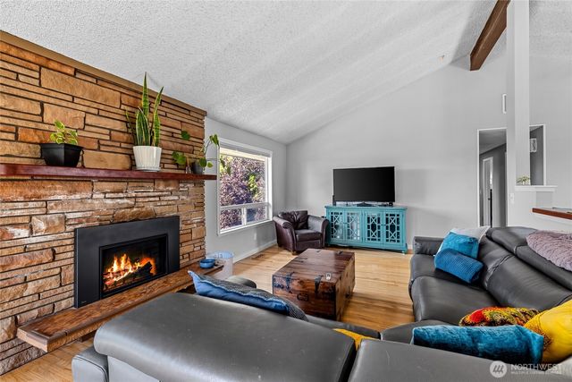 11621 19th Avenue SW, Burien, WA 98146