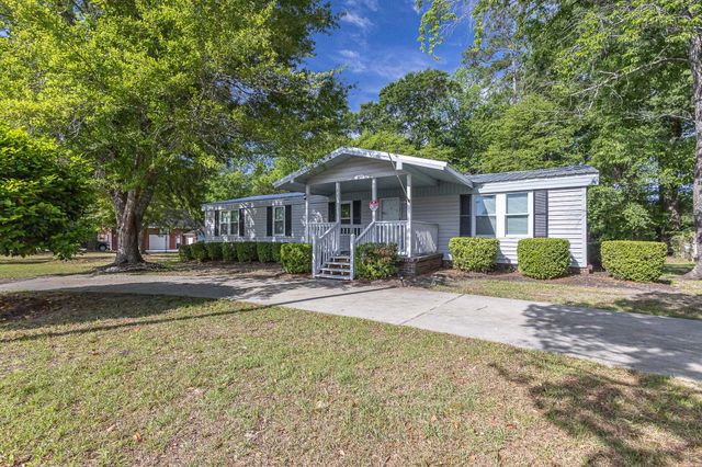 4165 Double Dee Rd., Aynor, SC 29511