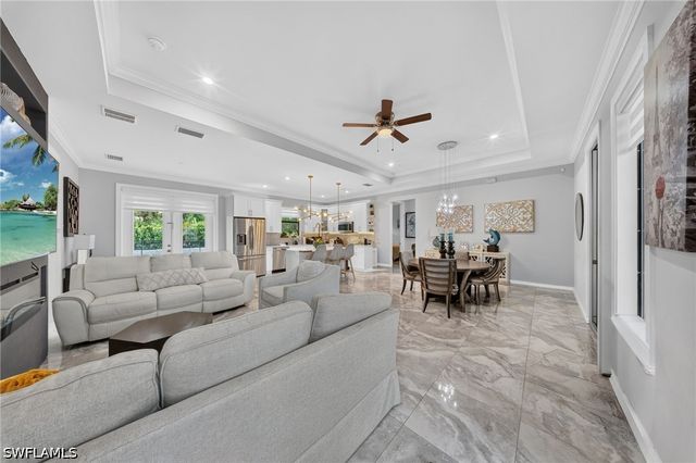 2885 41st AVE NE, Naples, FL 34120