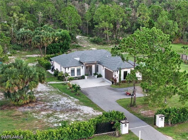 2885 41st AVE NE, Naples, FL 34120