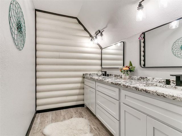 18795 Wildhorse Lane, Harrah, OK 73045