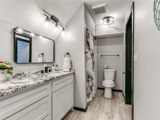 18795 Wildhorse Lane, Harrah, OK 73045