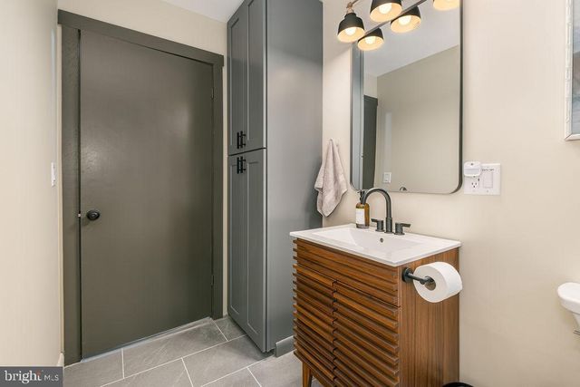 1321 MARSH HILL RD, Mc Henry, MD 21541