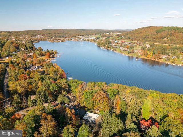 1321 MARSH HILL RD, Mc Henry, MD 21541