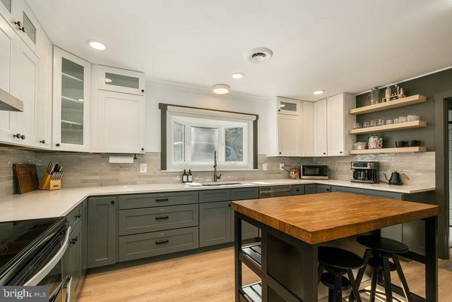 1321 MARSH HILL RD, Mc Henry, MD 21541