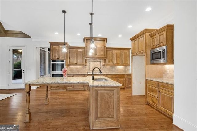 2217 Crimson King Drive, Braselton, GA 30517