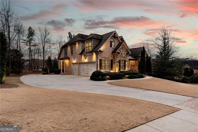 2217 Crimson King Drive, Braselton, GA 30517