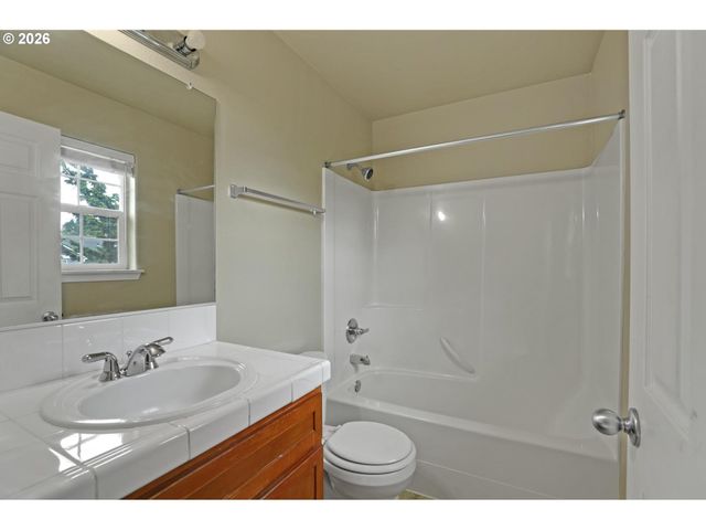 15919 Sw KAYLYNN Ln, Beaverton, OR 97006