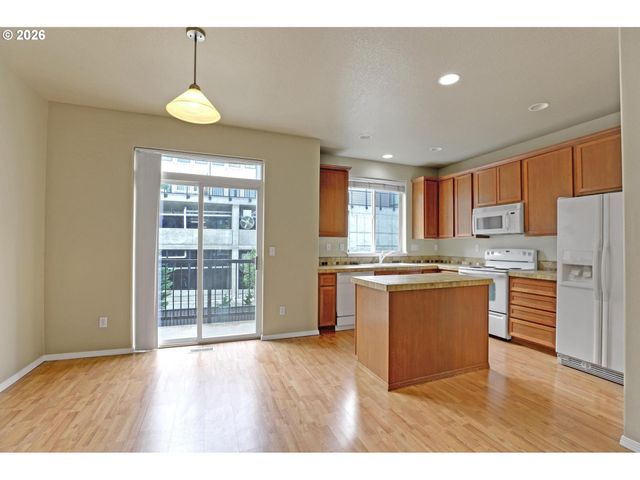 15919 Sw KAYLYNN Ln, Beaverton, OR 97006