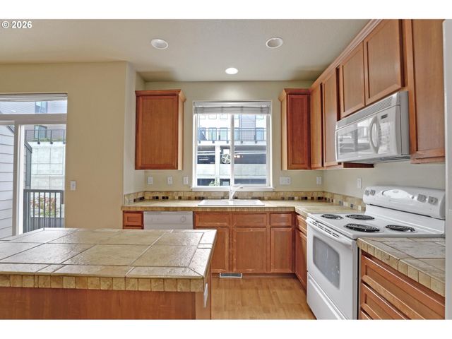 15919 Sw KAYLYNN Ln, Beaverton, OR 97006