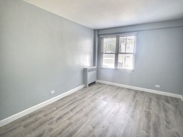 2610 W Balmoral Avenue 105, Chicago, IL 60625