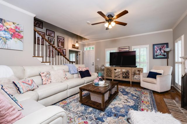 51 Saint Thomas Court, Little Rock, AR 72211