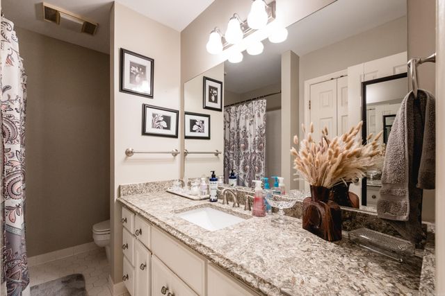 51 Saint Thomas Court, Little Rock, AR 72211