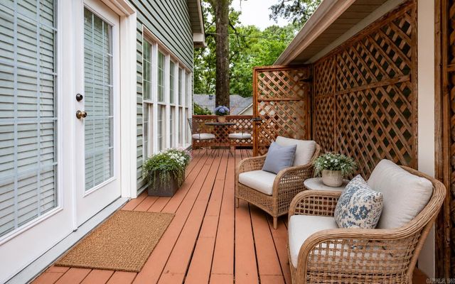 51 Saint Thomas Court, Little Rock, AR 72211