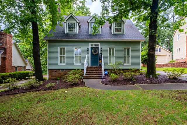 51 Saint Thomas Court, Little Rock, AR 72211