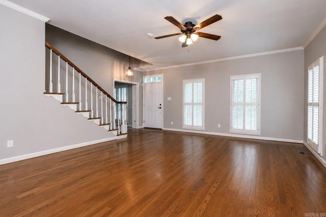 51 Saint Thomas Court, Little Rock, AR 72211
