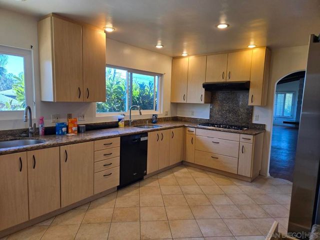 5310 Prosperity, San Diego, CA 92115