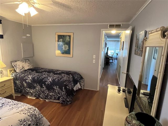 803 JOLANDA CIRCLE, Venice, FL 34285