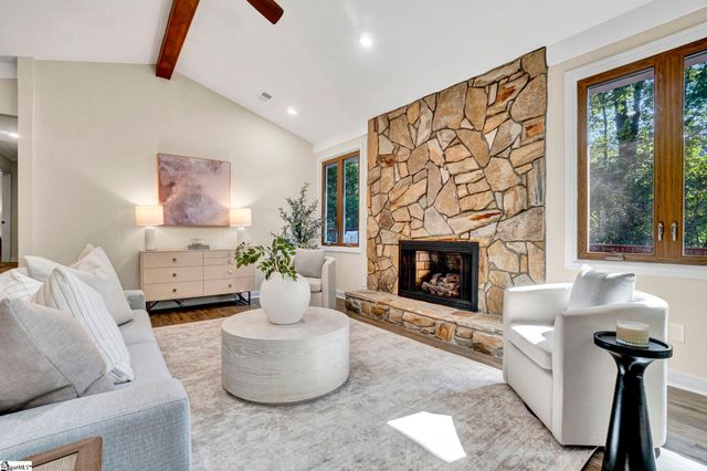 204 Fishbrook Way, Simpsonville, SC 29681