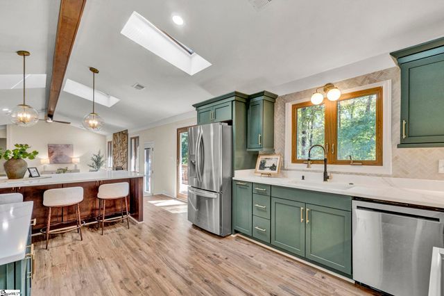 204 Fishbrook Way, Simpsonville, SC 29681