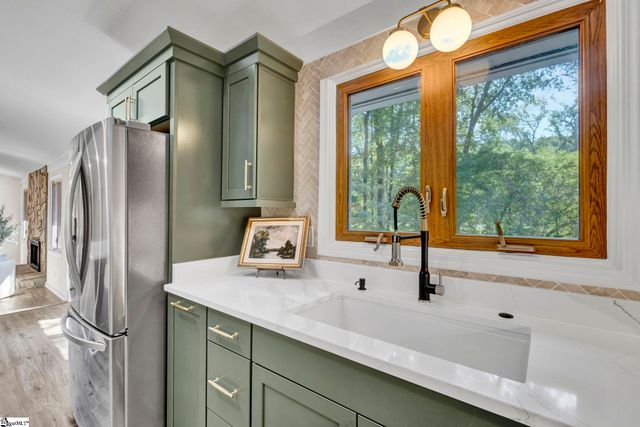 204 Fishbrook Way, Simpsonville, SC 29681
