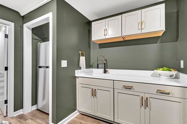 204 Fishbrook Way, Simpsonville, SC 29681