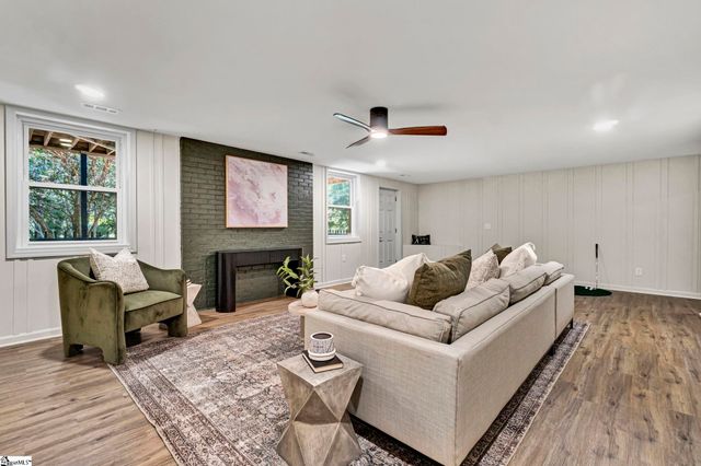 204 Fishbrook Way, Simpsonville, SC 29681
